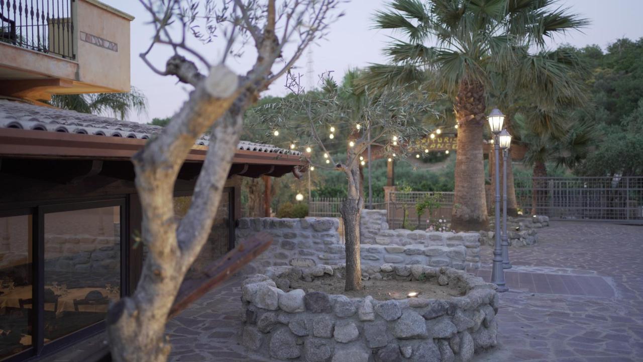 Agriturismo San Francesco Villa Rossano Stazione Esterno foto